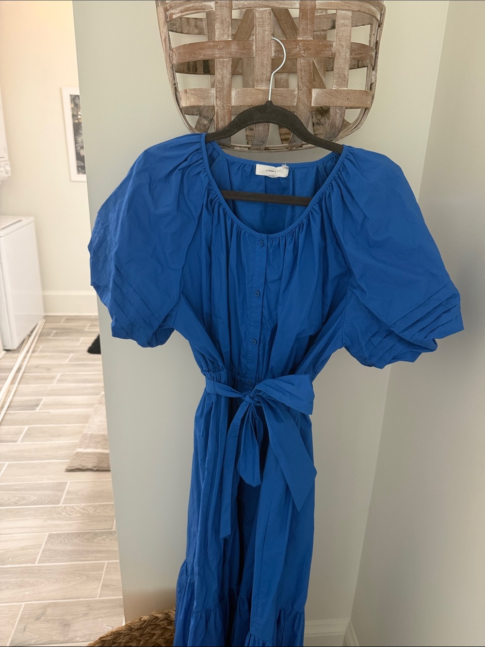 Blue Puff-Sleeve Button-Front Women's Dress with Waist Tie.  A Loves A wore once